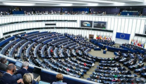 Ευρωκοινοβούλιο: Παρακαλάει τους πολίτες να πάνε να ψηφίσουν!